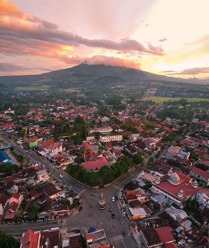 Pesona Payakumbuh: Kota di Tengah Keindahan Alam dan Kekayaan Budaya