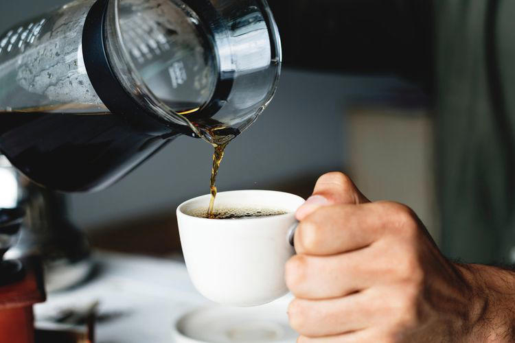 Hindari Kebiasaan Minum Kopi yang Buruk karena Bisa Berdampak pada Kesehatan