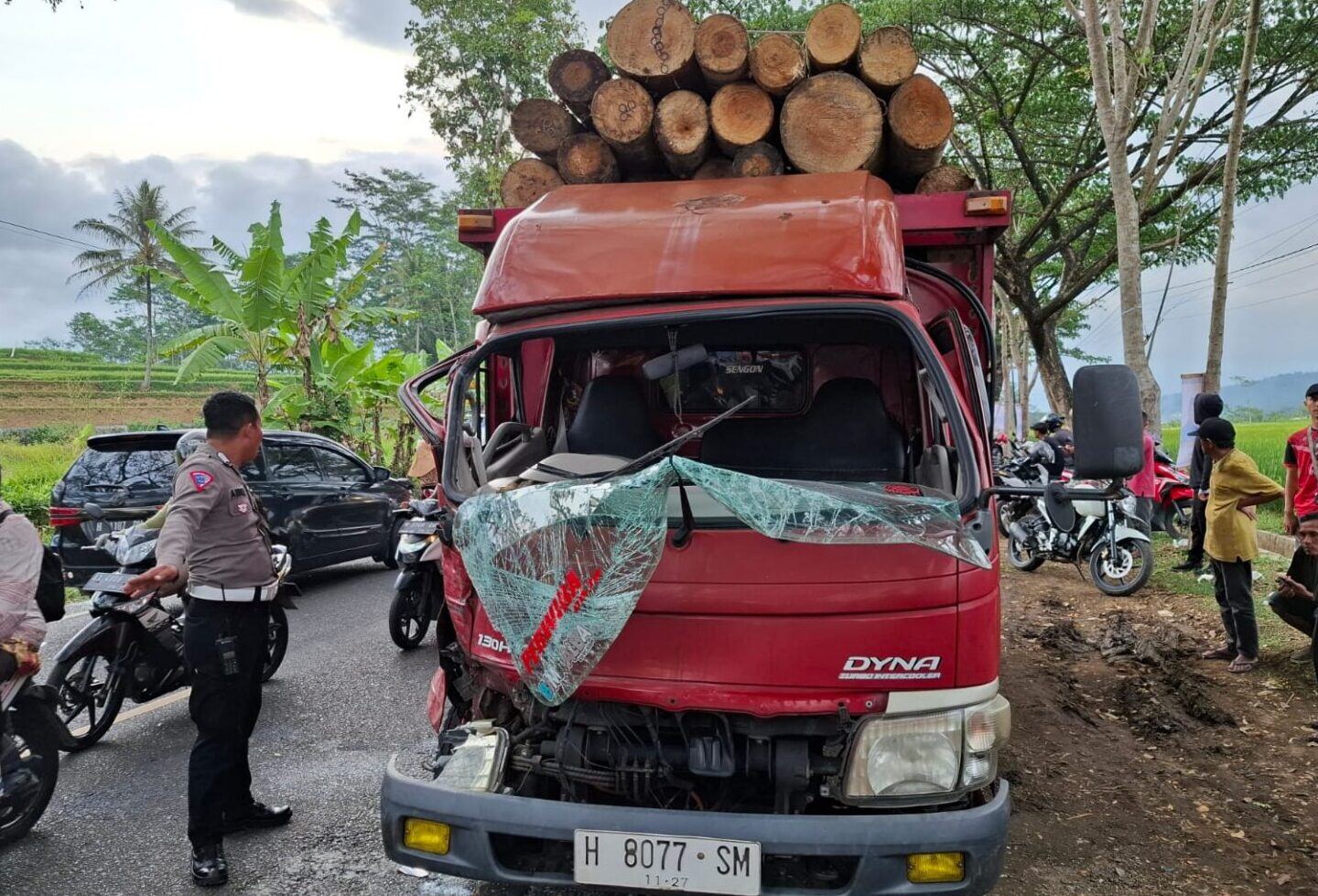 Kecelakaan Lalu Lintas di Wonosobo, Tiga Kendaraan Terlibat