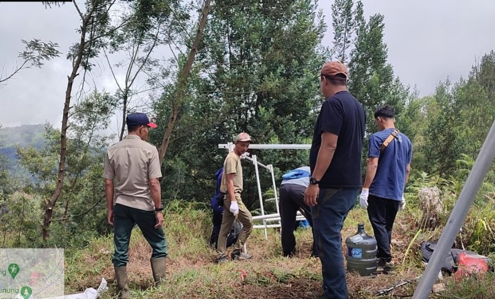 BPBD Wonosobo dan BPPTKG Yogyakarta Pasang Alat Deteksi Gempa di Gunung Pakuwaja untuk Pemantauan Vulkanik Dataran Tinggi Dieng