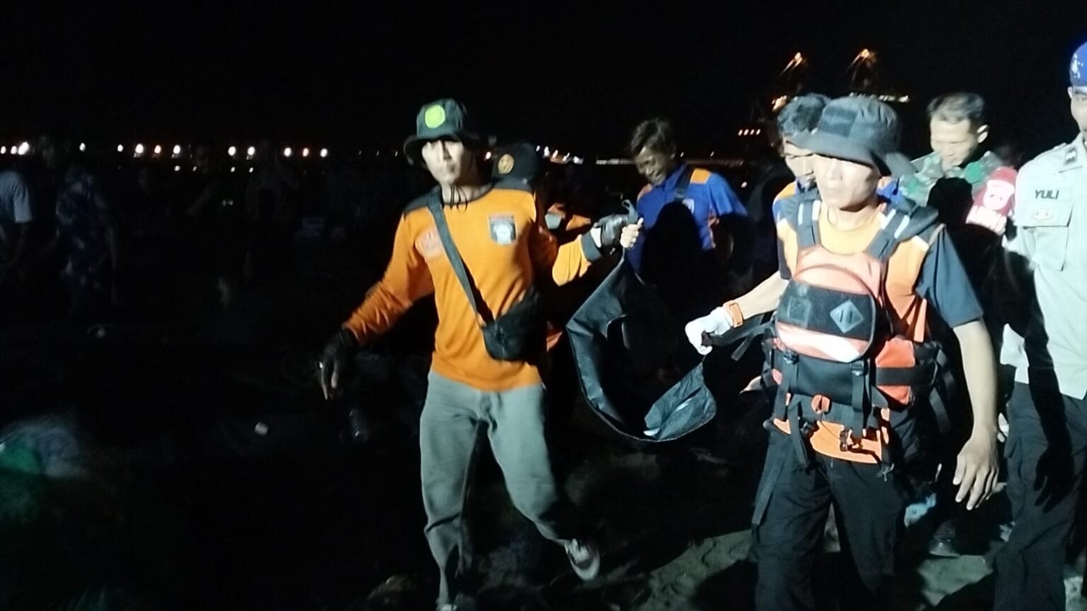 Tim SAR Gabungan Temukan Korban Tenggelam di Pantai Bedahan Cilacap dalam Kondisi Meninggal Dunia