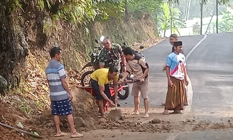 Penanganan longsor Desa Kapulogo