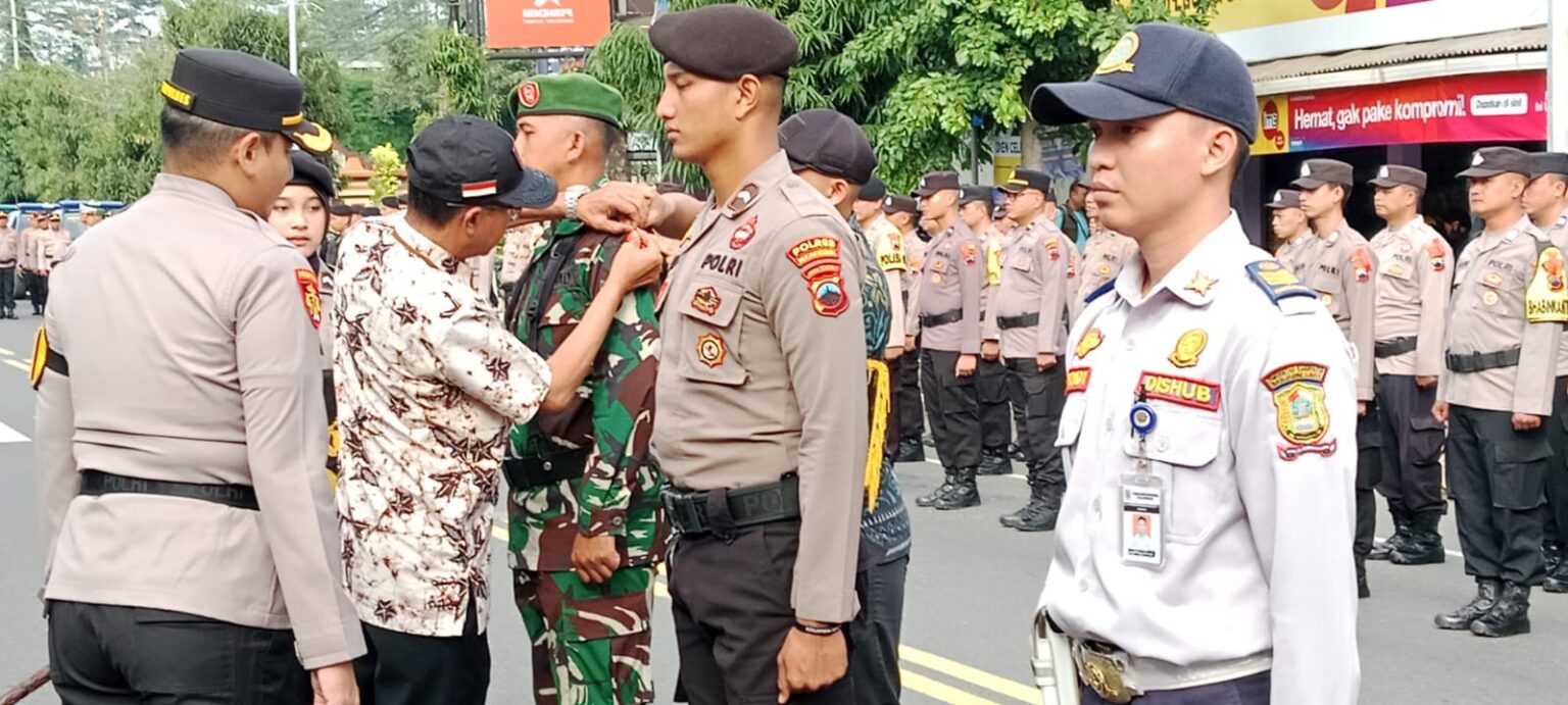 Kesiapan Polres Banjarnegara Hadapi Libur Natal dan Tahun Baru: Apel Gelar Pasukan Operasi Lilin Intan 2024