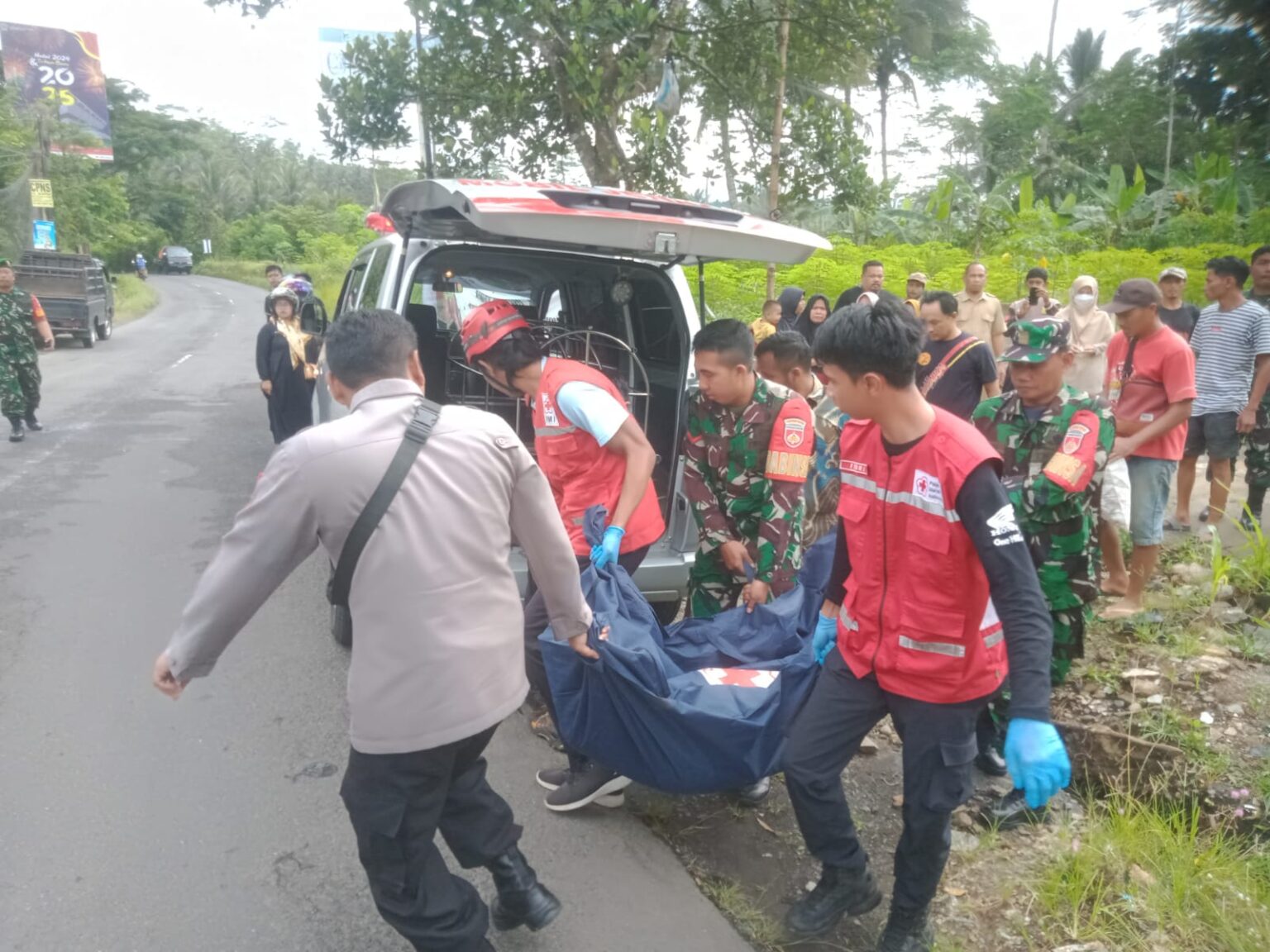 Penemuan Mayat di Bawah Pohon Kelapa Dekat Kompleks Wisata The Pikas Adventure Menggegerkan Warga Kutayasa