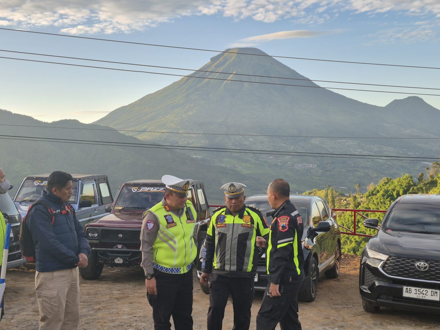 Kapolres Wonosobo Pimpin Pengamanan Jalur Wisata Dieng Jelang Libur Panjang