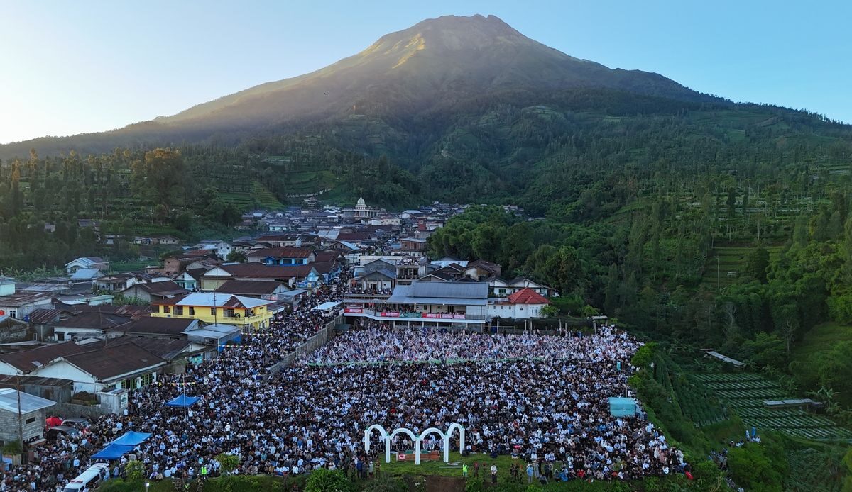 Momen Shalat Idul Adha di Lapangan Garung, Kalikajar Wonosobo Jadi Daya Tarik Wisata hingga Mancanegara