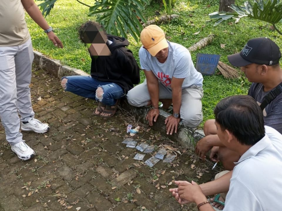 Satresnarkoba Polres Wonosobo Bekuk Pengguna Ganja, Berhasil Sita 8 Paket