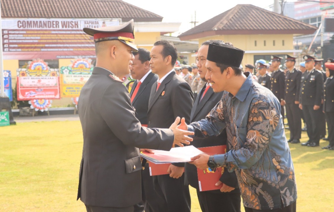 Polres Wonosobo Rayakan Hari Bhayangkara ke-79: Penghargaan untuk Personel dan Warga Berprestasi