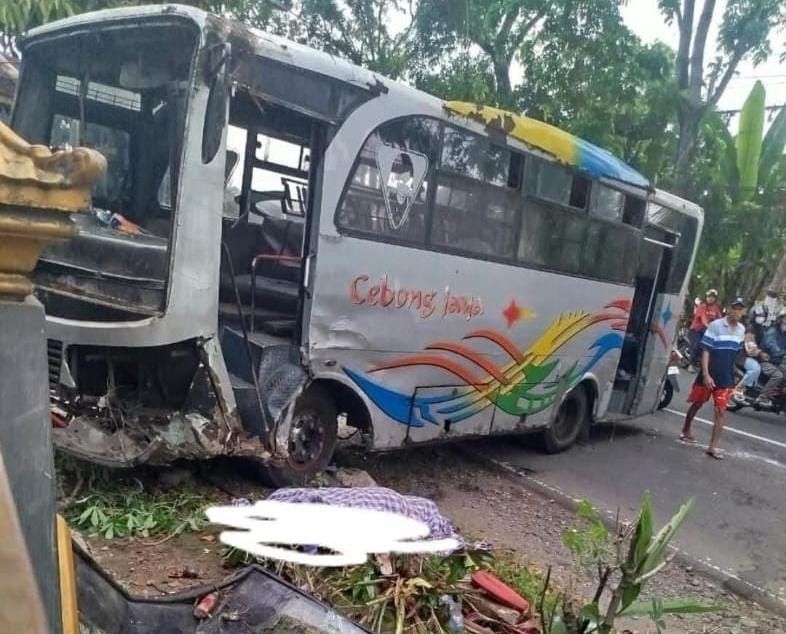 Kecelakaan Tunggal di Purbalingga: Bus Cebong Jaya Terguling, Satu Penumpang Tewas
