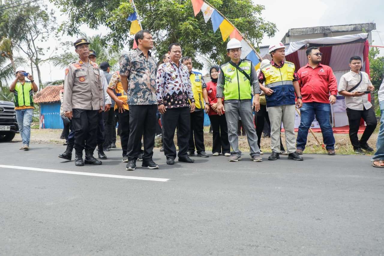Perbaikan Jalan